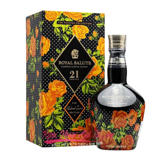 Rượu Chivas Royal Salute 21 Năm Richard Quinn Edition 2 Orange Rose Rượu Chivas Royal Salute 21 Năm Richard Quinn Edition 2 Orange Rose