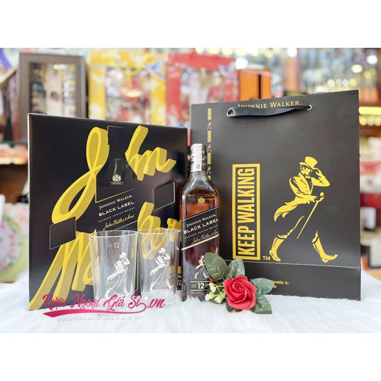 Johnnie Walker Black Label Hộp Quà Tết 2024 Johnnie Walker Black Label Hộp Quà Tết 2024