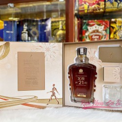 Johnnie Walker XR 21 Năm Hộp Quà Tết 2025
