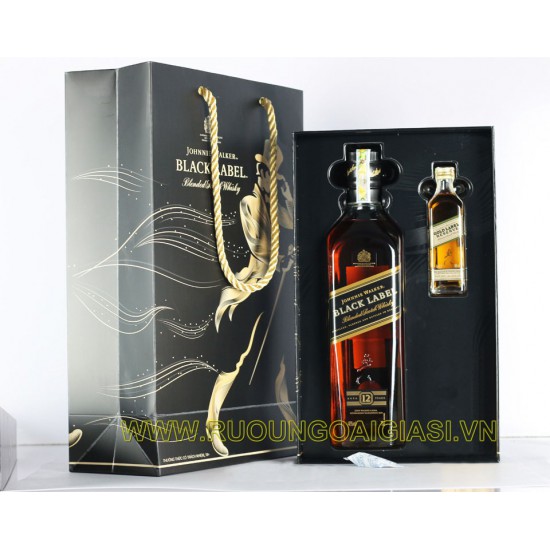Johnnie Walker black label gift box 2019 Johnnie Walker black label gift box 2019