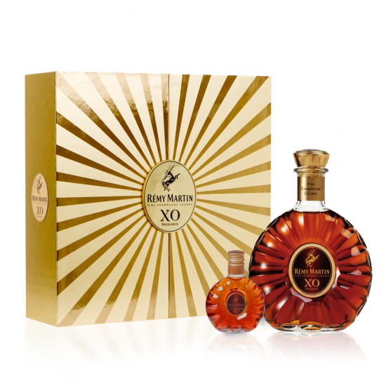 Rượu Remy Martin XO hộp quà 2017 Rượu Remy Martin XO hộp quà 2017